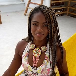 Meet your Posher, Valerie